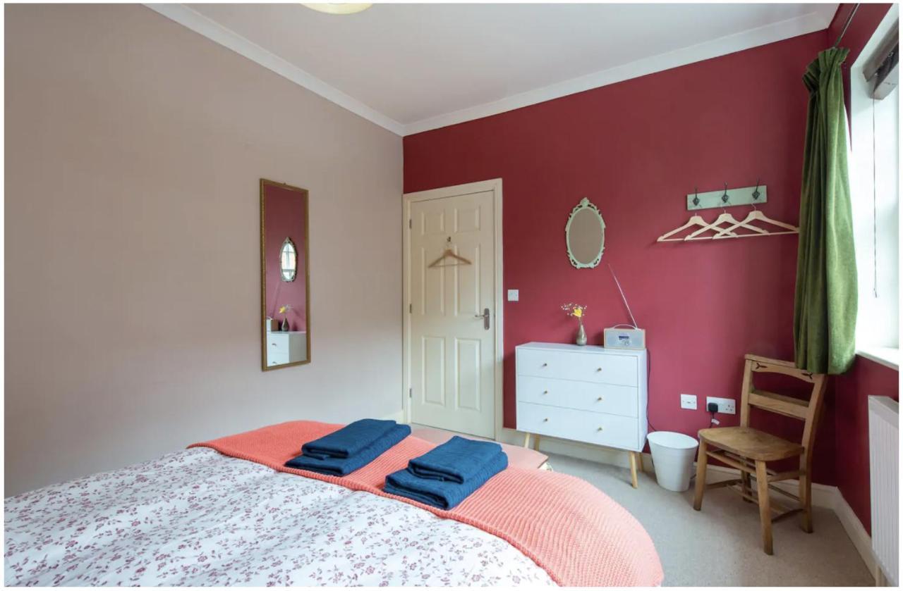 Wells City Centre, Quiet Mews House, Sleeps 6 Villa Luaran gambar